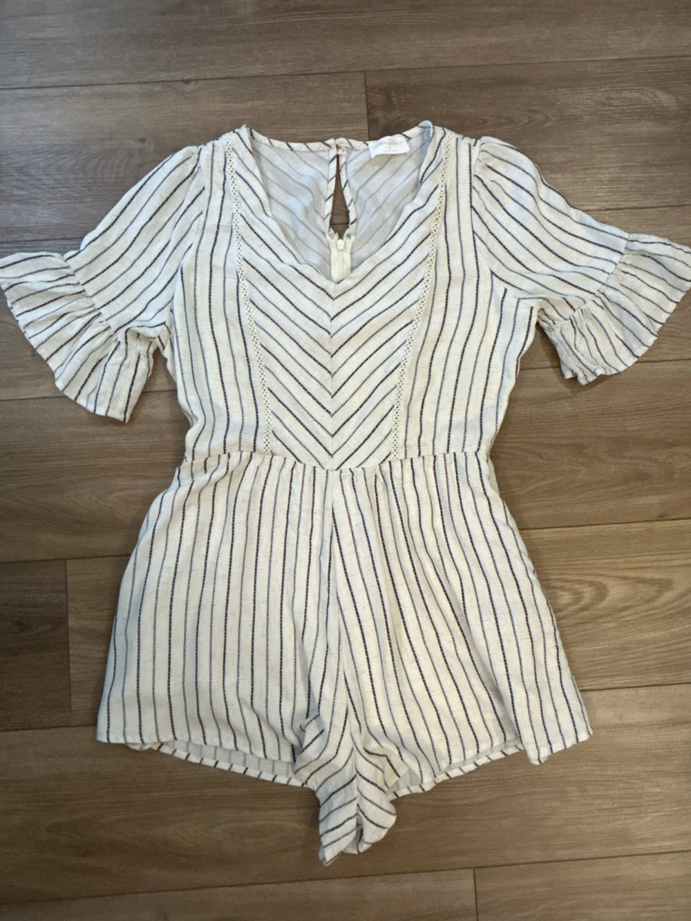 Allie Rose Linen Blend Striped Romper Flutter Sleeve Ivory Small